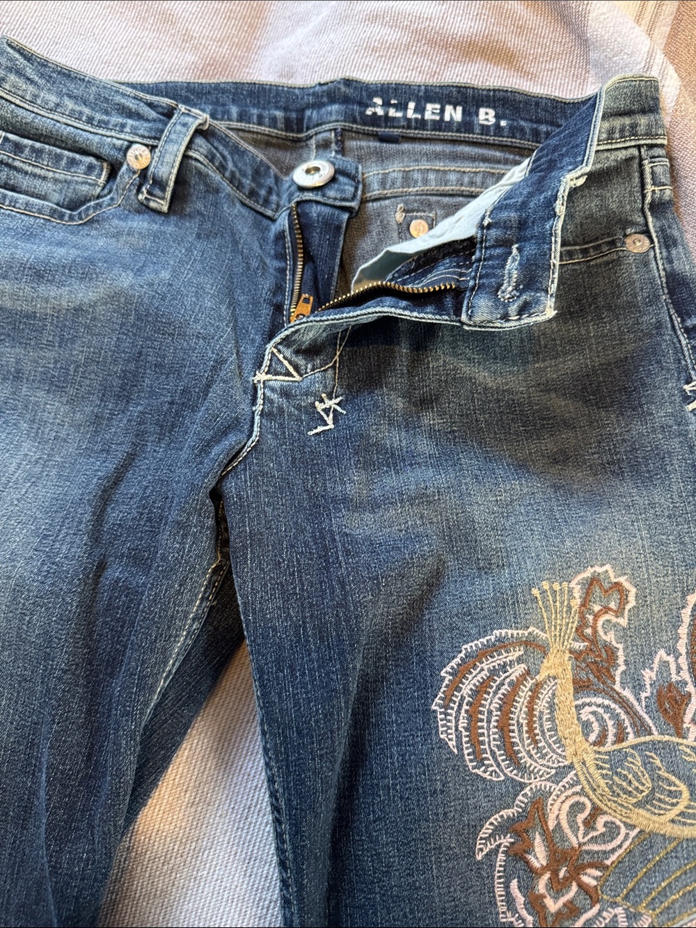 Allen B. By Allen Schwartz Embroidered Dark Blue Skinny Jeans